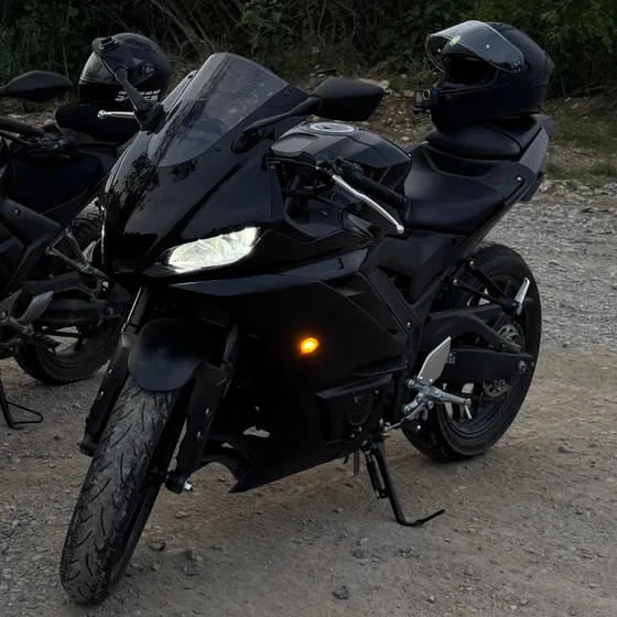 Yamaha R3 2024