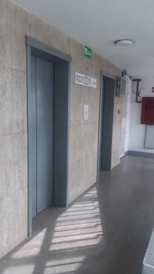 Se Alquila Cómoda Y Practica Oficina En Colinas De Bello Monte 14 Metros I8n