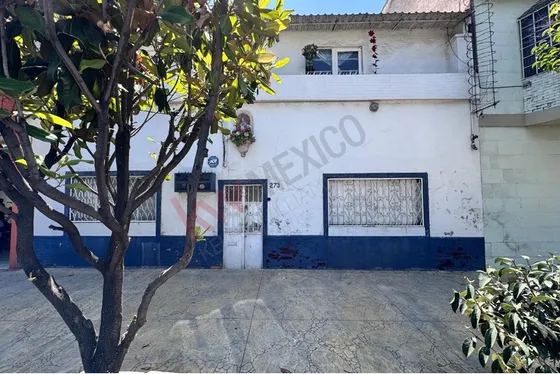 Gran Oportunidad En Venustiano Carranza: Hogar Espacioso Con Excelente Ubicación