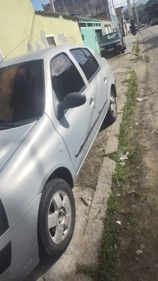 Renault Clio 1.6 16v Authentique 5p