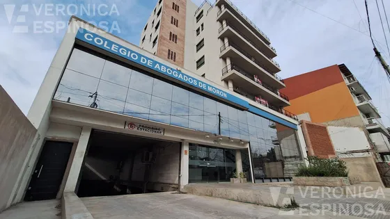 Departamento De Dos Ambiente En Venta, Morón.