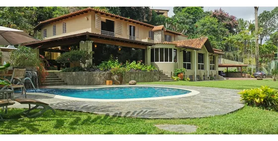Alquilo Casa 600m2 La Lagunita 3059