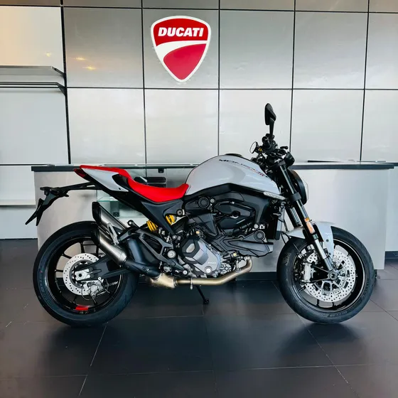 Ducati Monster 950 - Ducati Monster - Puerto Madero