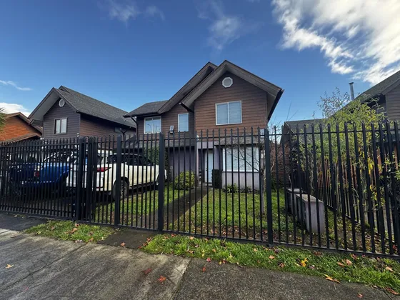 En Venta Casa En Los Estudiantes 4d/3 Baños