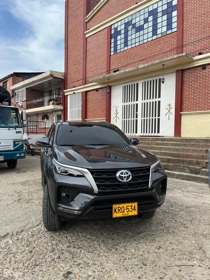 Toyota Fortuner 2.4 Street At 7as
