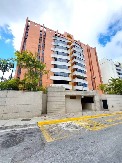 Apartamento Amoblado En Urb. Las Minas Edf. Alamo San Antonio De Los Altos