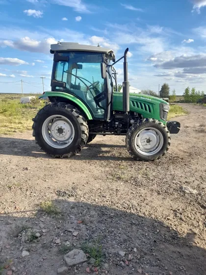 Tractor Cabina 4x4 80hp Chery Tipo Jhon Deere - Financiado