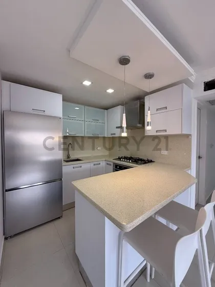 Se Ofrece Moderno Y Acogedor Apartamento En El Cr Marina Del Rey Lecheria