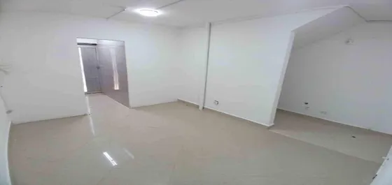  Casa Comercial En Arriendo Ubicado En Medellín Sector Calasanz (20651).