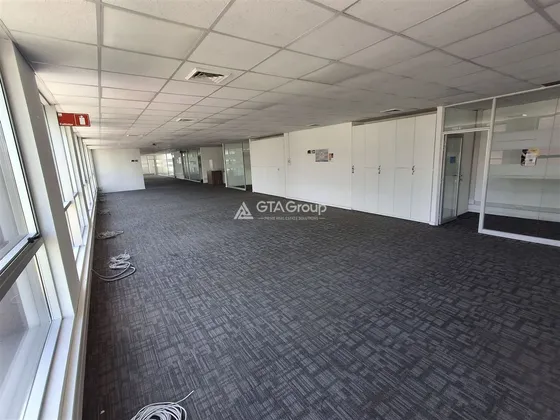 Arriendo Espectacular Oficina 731 M2. Ciudad Empresarial
