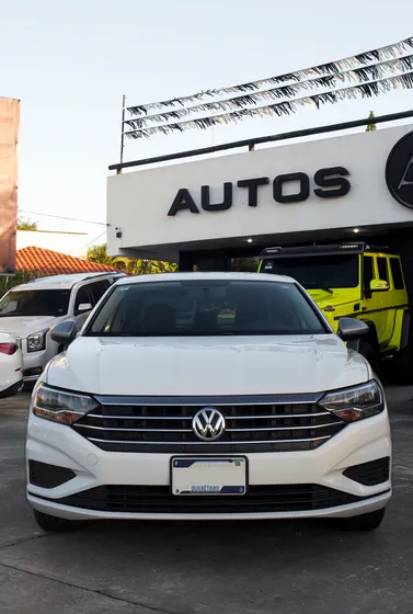 Volkswagen Jetta 2.0 Tiptronic At