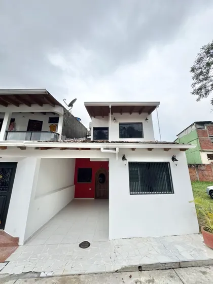 Casa En Venta En Barrio Sucre 