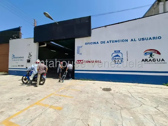 Galpón En Venta En El Macaro Turmero Aragua 25-8965 Irrr