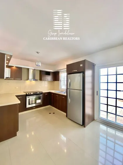En Venta Town House Ubicado En El Conj Resd Tierra Del Sol. Porlamar
