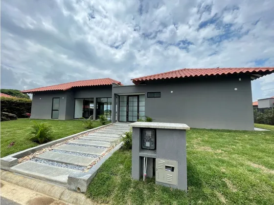 Vendo Preciosa Casa Campestre Para Estrenar En Combia, Pereira