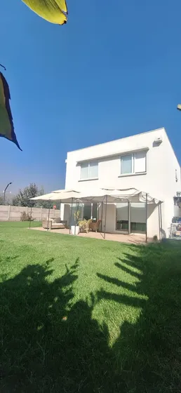 Arriendo Casa 140m2 Cond. La Catana Chicureo Norte