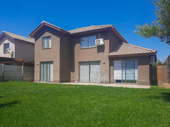 Casa En Arriendo De 3 Dorm. En Colina Condominio El Remanso