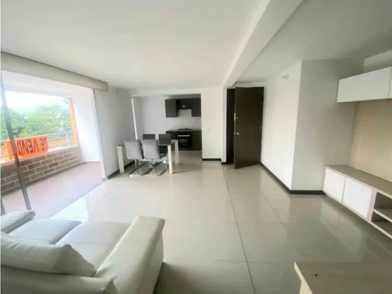 Apartamento En Venta En Envigado Sector Señorial Parte Baja