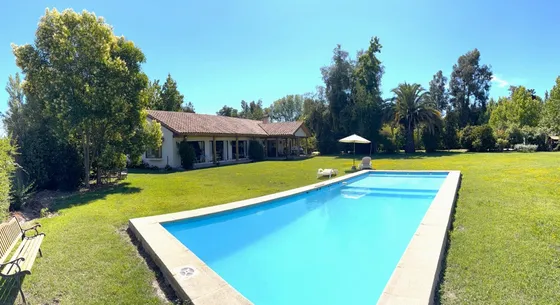 Condominio, Agua Potable, Internet, Jardín 240/5.000 M2