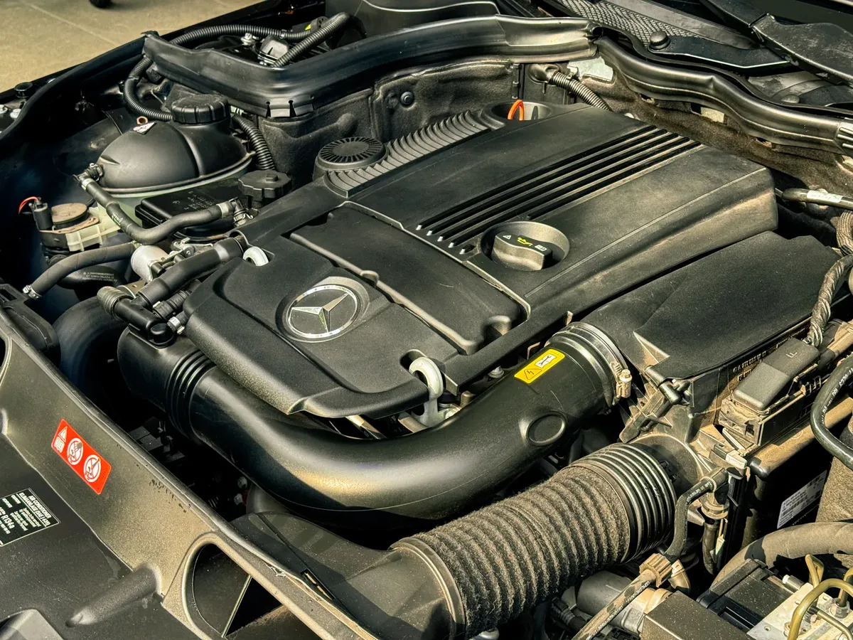 Mercedes-Benz Classe C 2013 1.8 Avantgarde Turbo 4p — foto 4