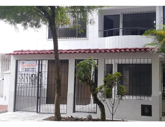 Casa En Alquiler Al Sur De La Ciudad Barrio Caney 