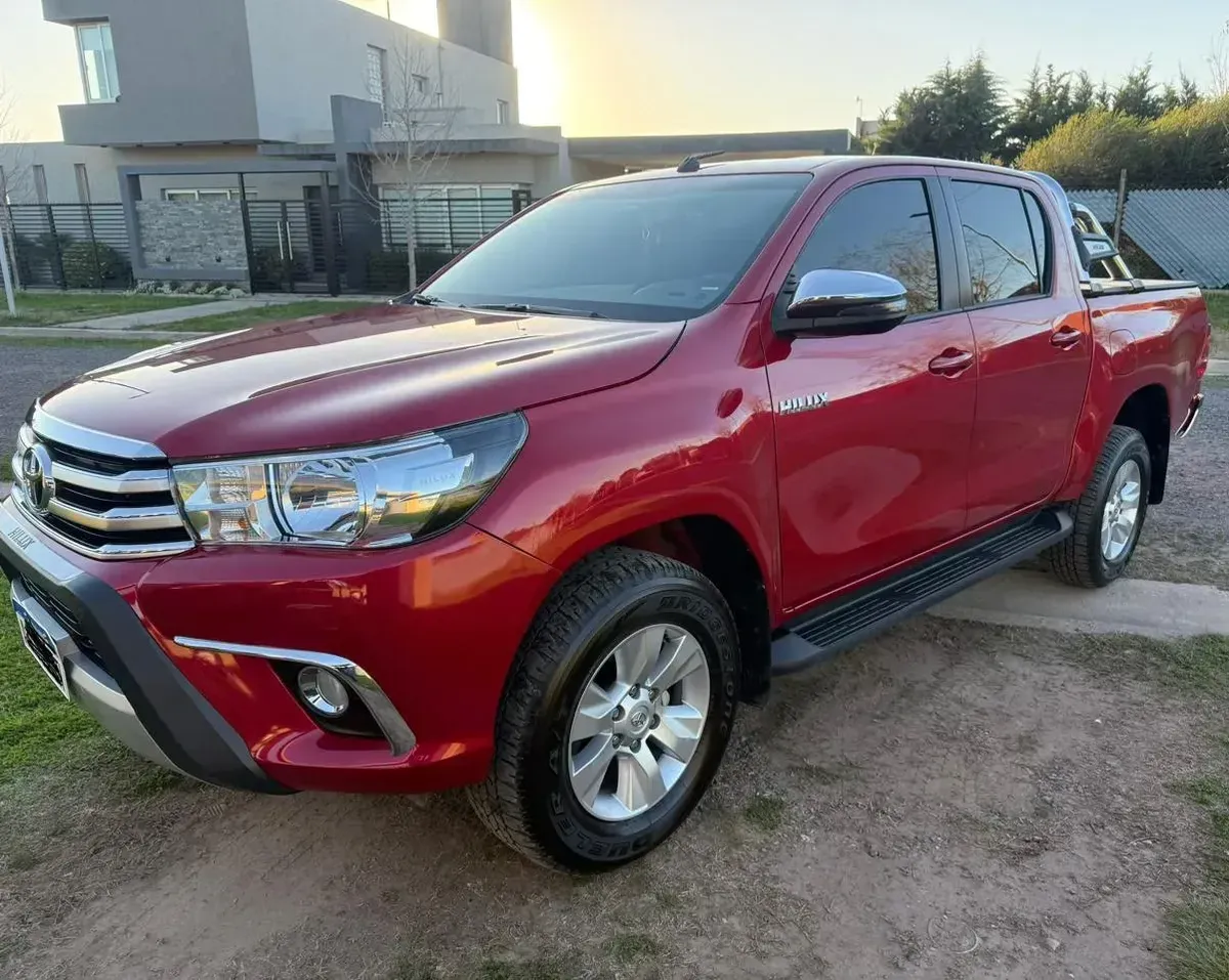 Vendo Toyota Hilux