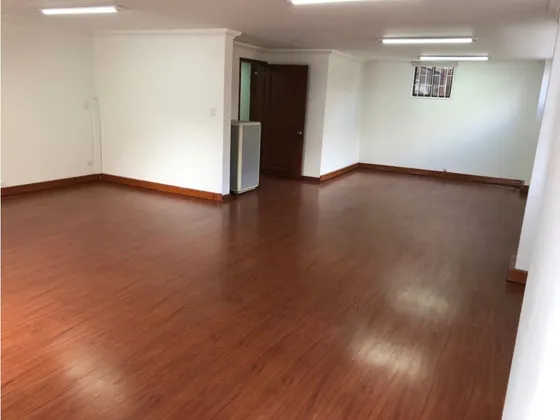 Vendo O Arriendo Oficina En Chicó 