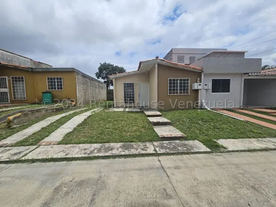 Milagros Inmuebles Casa Venta Cabudare Lara Prados Del Golf Economica Residencial Economico Código Inmobiliaria Rent-a-house  25-511