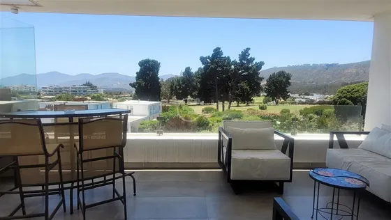 Departamento En Venta De 4 Dorm. En Puchuncaví Marbella