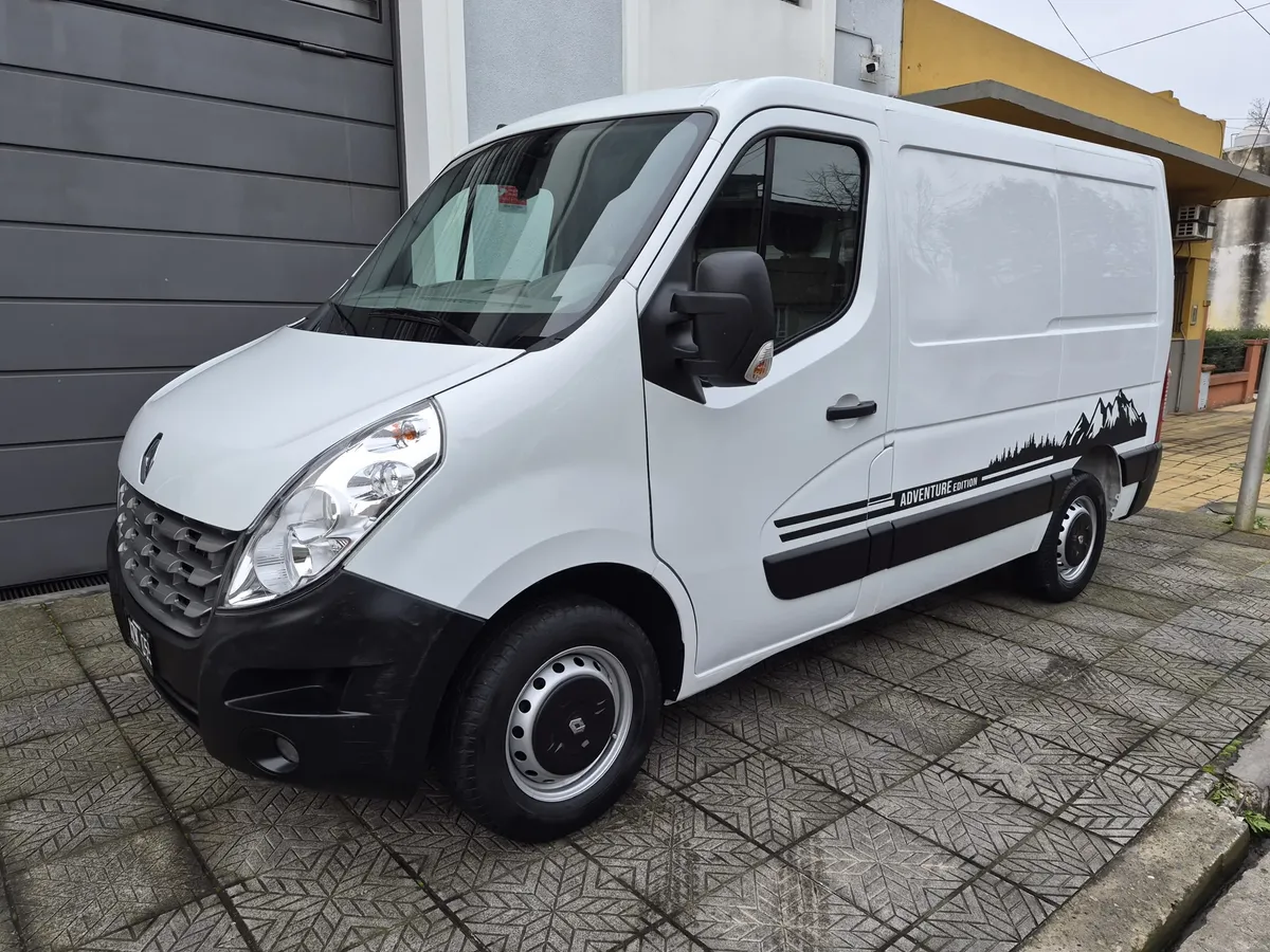 Renault Master508369092740403203