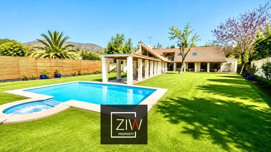 Casa Los Nogales 5d/4b - 400/1366 M2 - Ziw Property