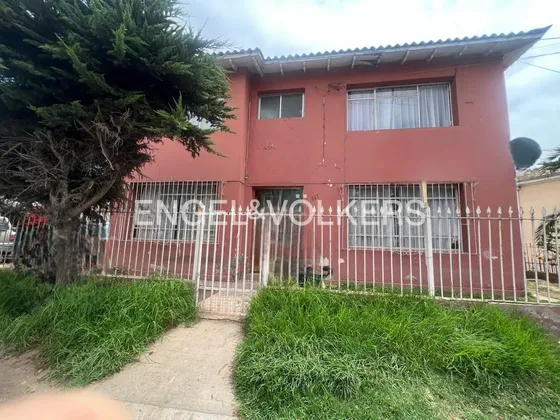 Se Vende Casa En Avenida Juan Cisternas