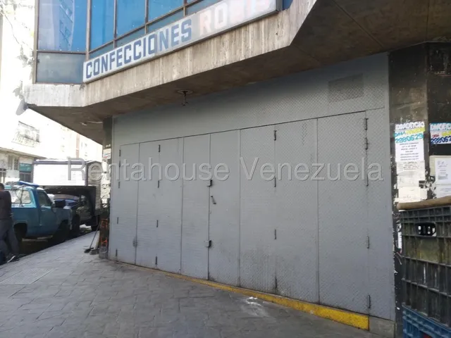 Local A Pie De Calle En Esquina En Alquiler, Plena Av. Fuerzas Armadas