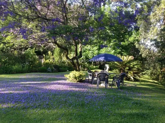 Casa En Venta De 3 Dormitorios + Dependencia En Club Del Lago, Punta Del Este.