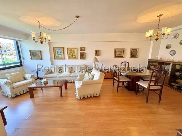 Apartamento En Venta En La Urbina Calle Cerrada De Oportunidad Economico Y Amoblado 