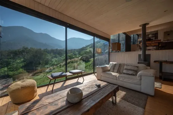 Casa De Arquitectos En Venta De 6 Dorm. En Olmué