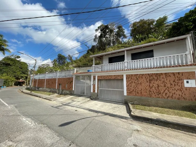 Casa En Venta La Rosaleda Sur San Antonio De Los Altos - S30