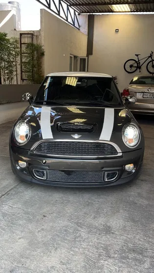 Mini Cooper S 2.0 Hot Chili 5 Puertas At