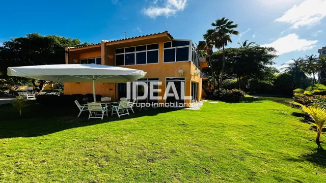 Ideal Vende Amplio Y Comodo Town House De 168 M² Con 5 Habitaciones En Caribbean Suites Tucacas