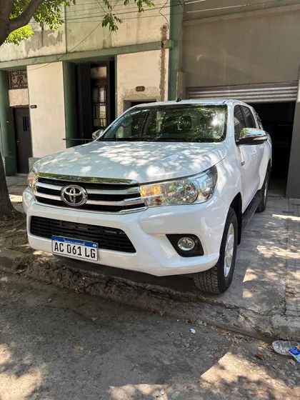 Toyota Hilux Pick-up 2.8 Cd Srv 177cv 4x2