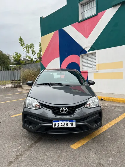 Toyota Etios 1.5 X 6mt