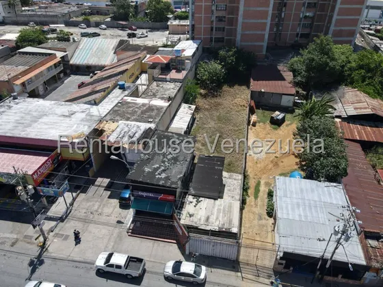 Julian Galindez Vende Terreno En Excelente Ubicacion En Zona Centro Cabudare # 25-8163
