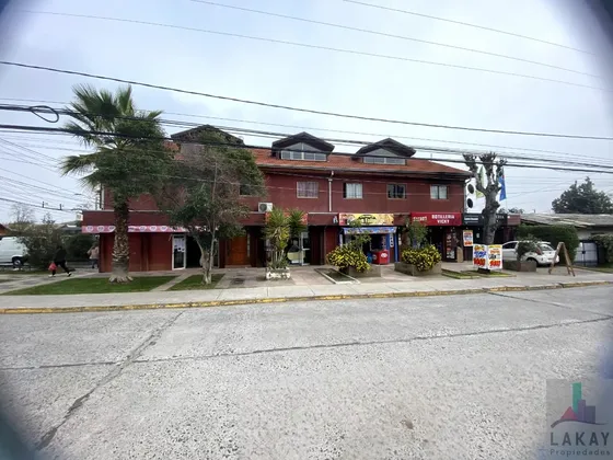 Venta De Propiedad Comercial De 3 Pisos De 500m2