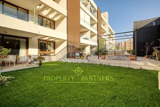 Departamento Con Jardín En Condominio Espacio Esco...