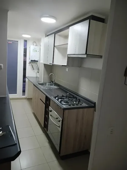 Departamento En Arriendo 2d1b Con Estacionamiento $415.000