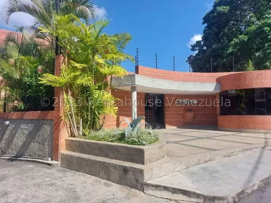 Apartamento En Venta. Urb. Miranda # 26-10886