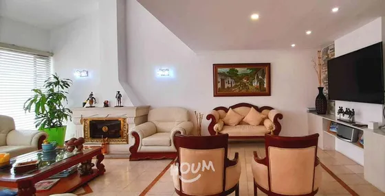 Casa En Malibu. 4 Habitaciones, 301 M², Id: 148155
