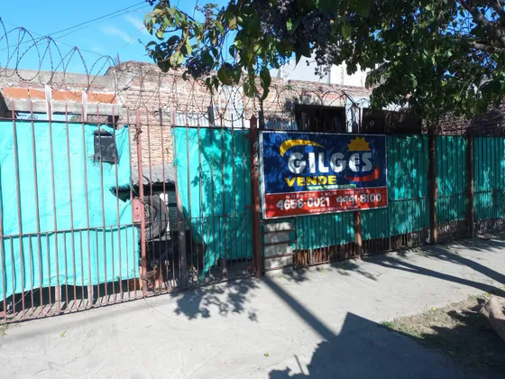Venta De Terreno 8,66x27.86m²  En Merlo