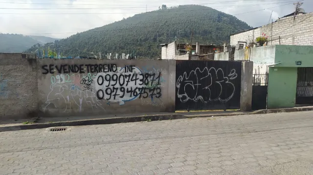 Terreno Al Norte De Quito Con Escrituras, Papeles Al Dia, Buena Zona Cerca De Centros Comerciales E Instituciones Municipales, La Roldos