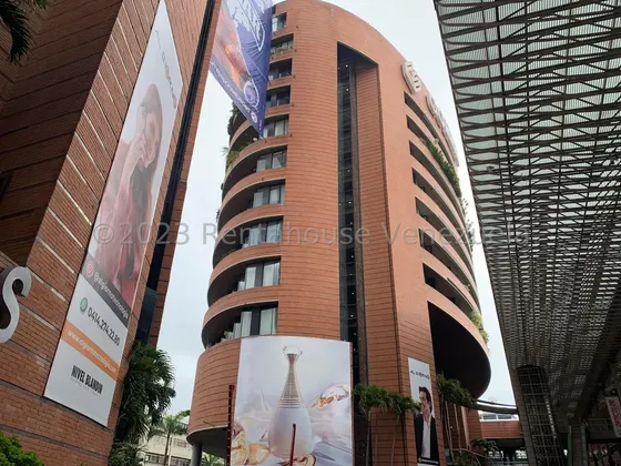LG Vendo Lujosa Oficina En El Cc San Ignacio Vista Al Avila 1.346mtrs La Mas Grande De Chacao
